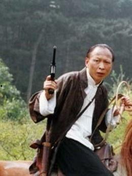 举起手来演员表李明,英勇战士的传奇人生